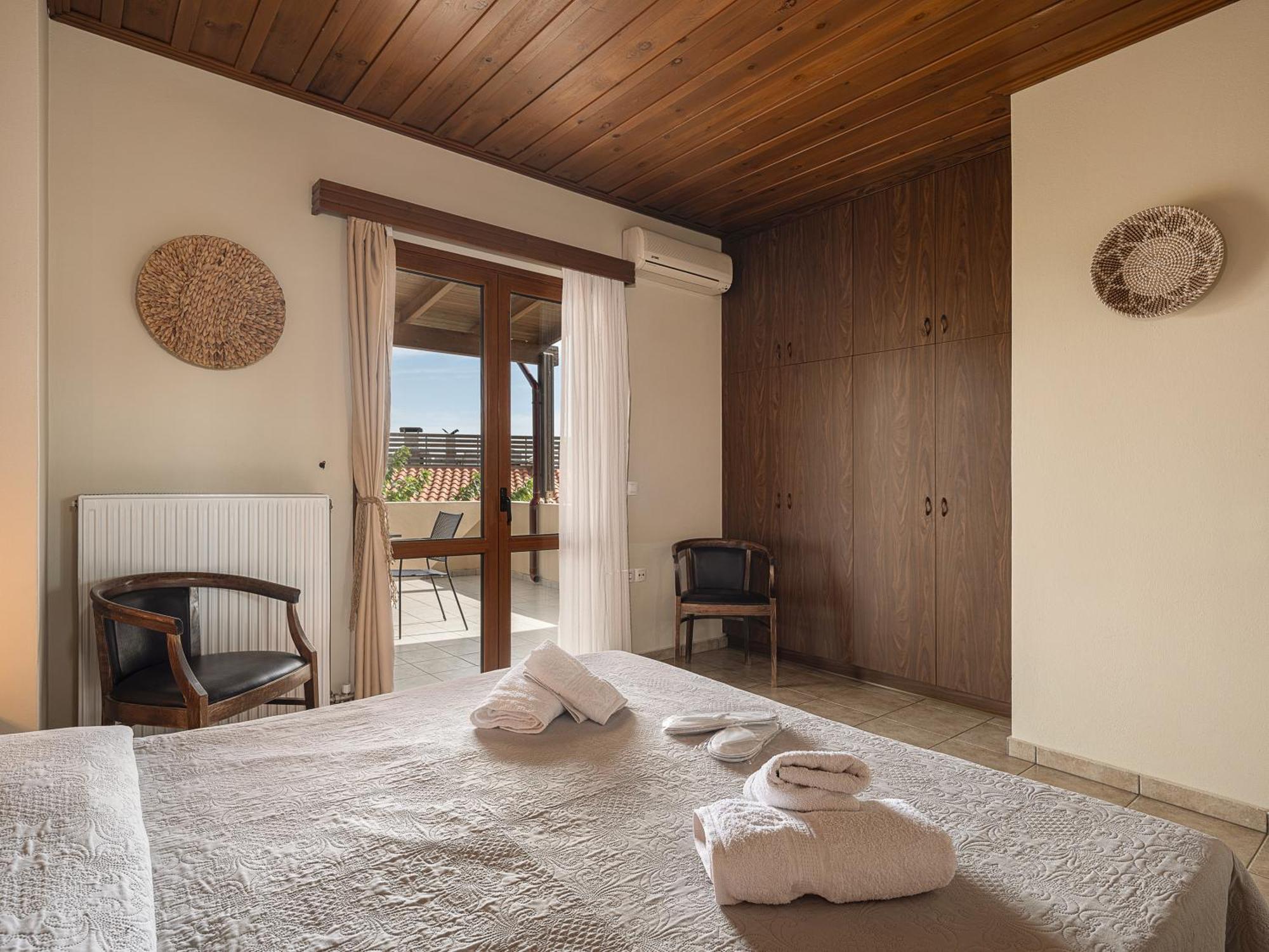Earino Apartment Kato Asites Bagian luar foto
