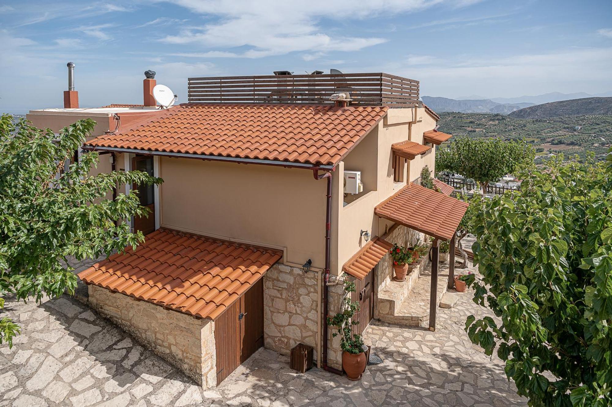 Earino Apartment Kato Asites Bagian luar foto