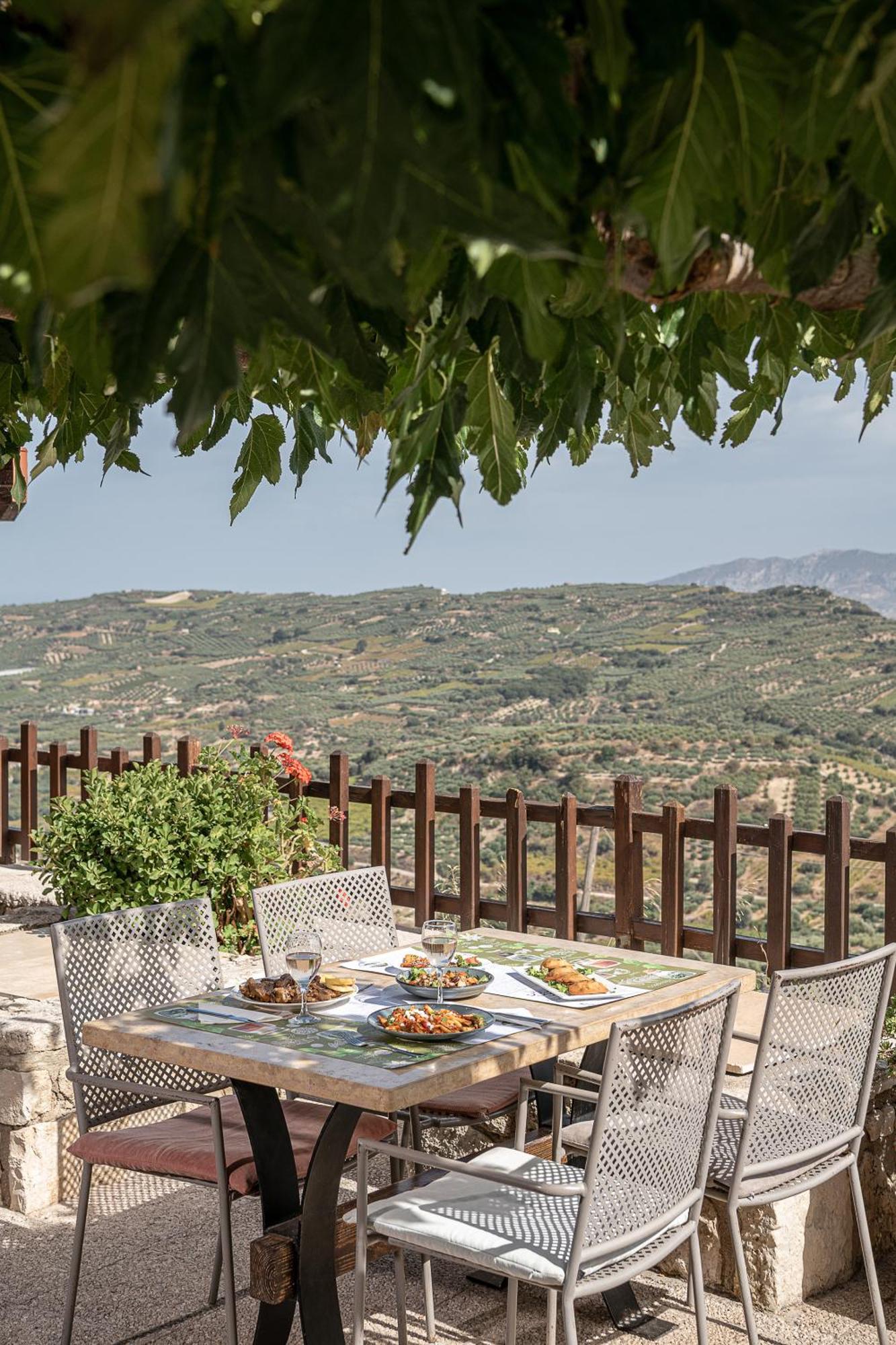 Earino Apartment Kato Asites Bagian luar foto